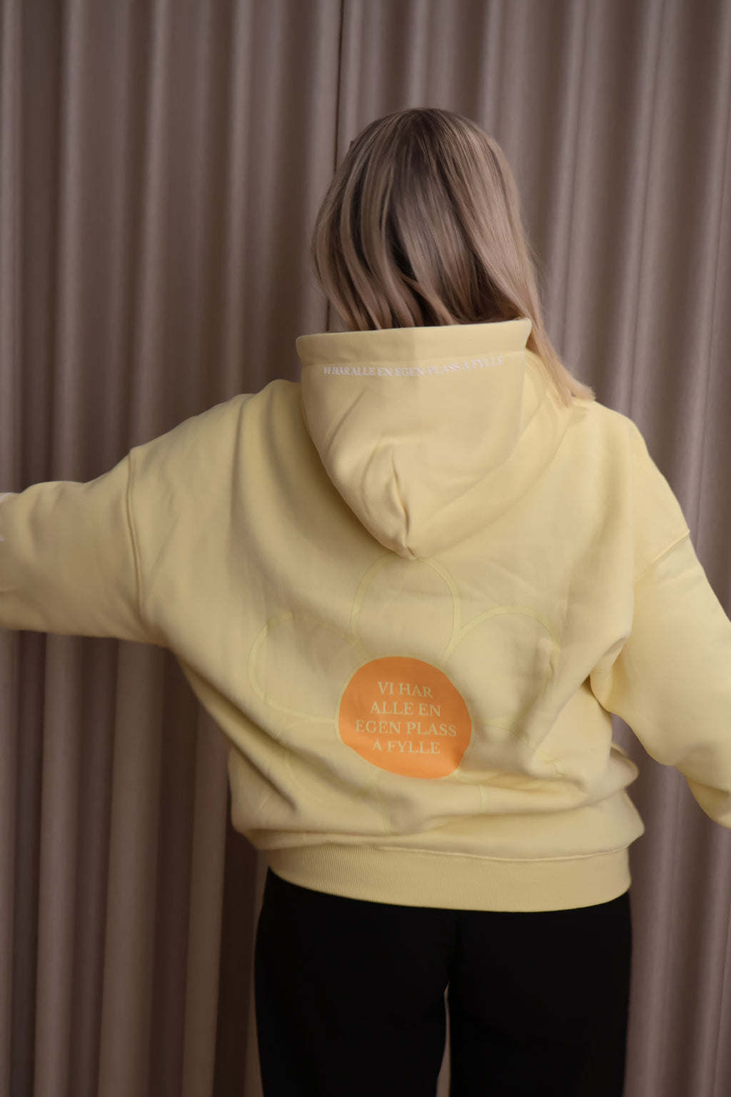 Fjellvang inviterer - hoodie